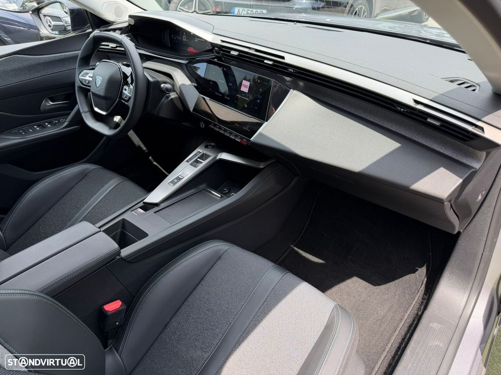 Peugeot 308 SW 1.6 Hybrid Allure Pack e-EAT8 - 17