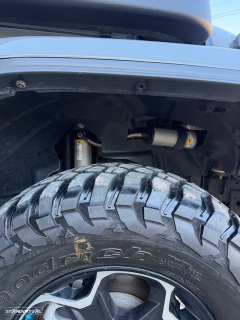 Jeep Wrangler - 4