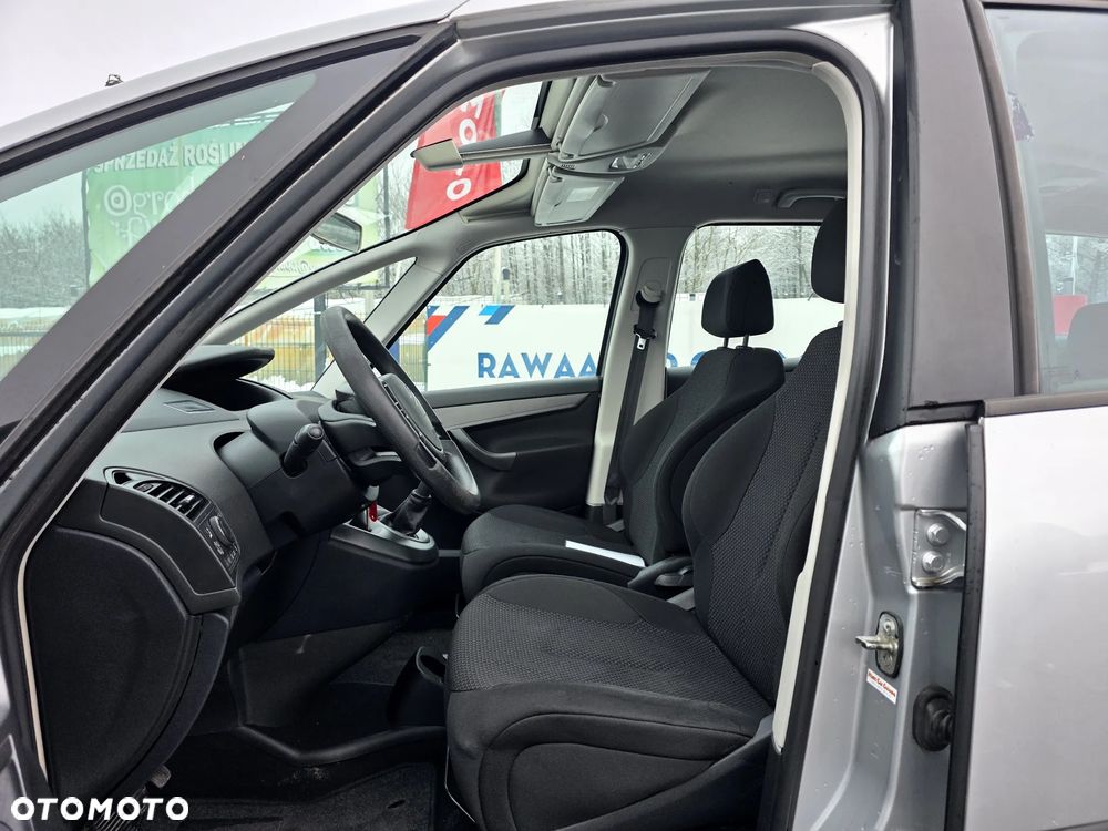 Citroën C4 Grand Picasso 1.8 16V Advance - 8