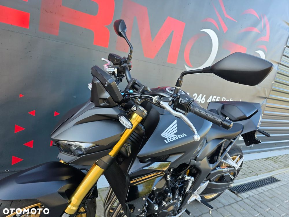 Honda Hornet - 13