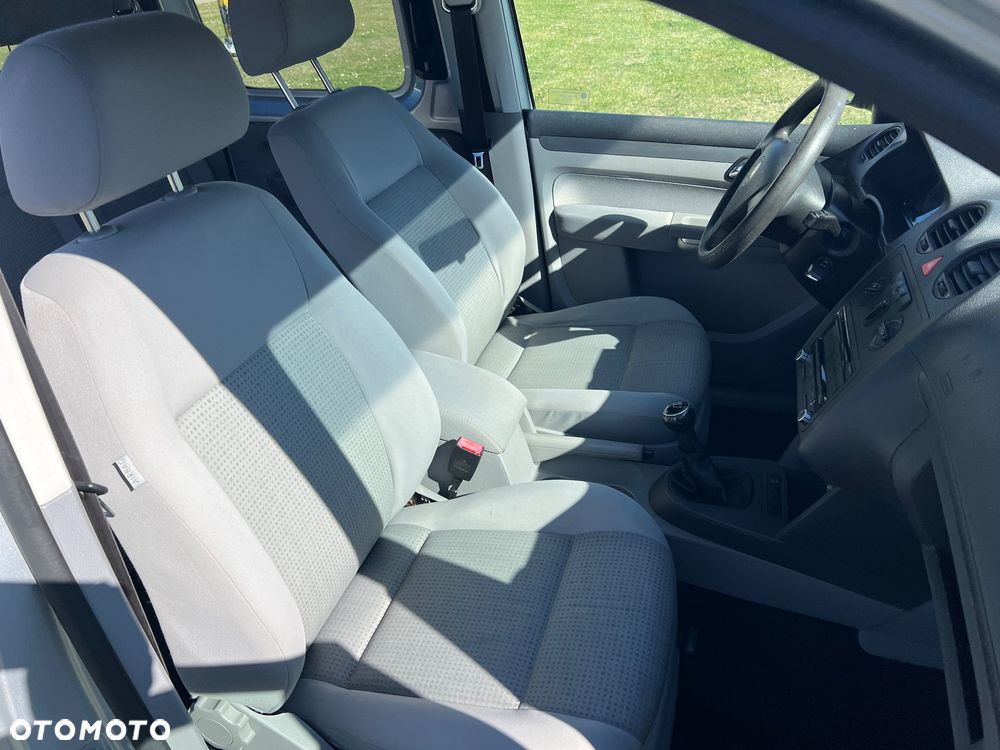 Volkswagen Caddy - 13