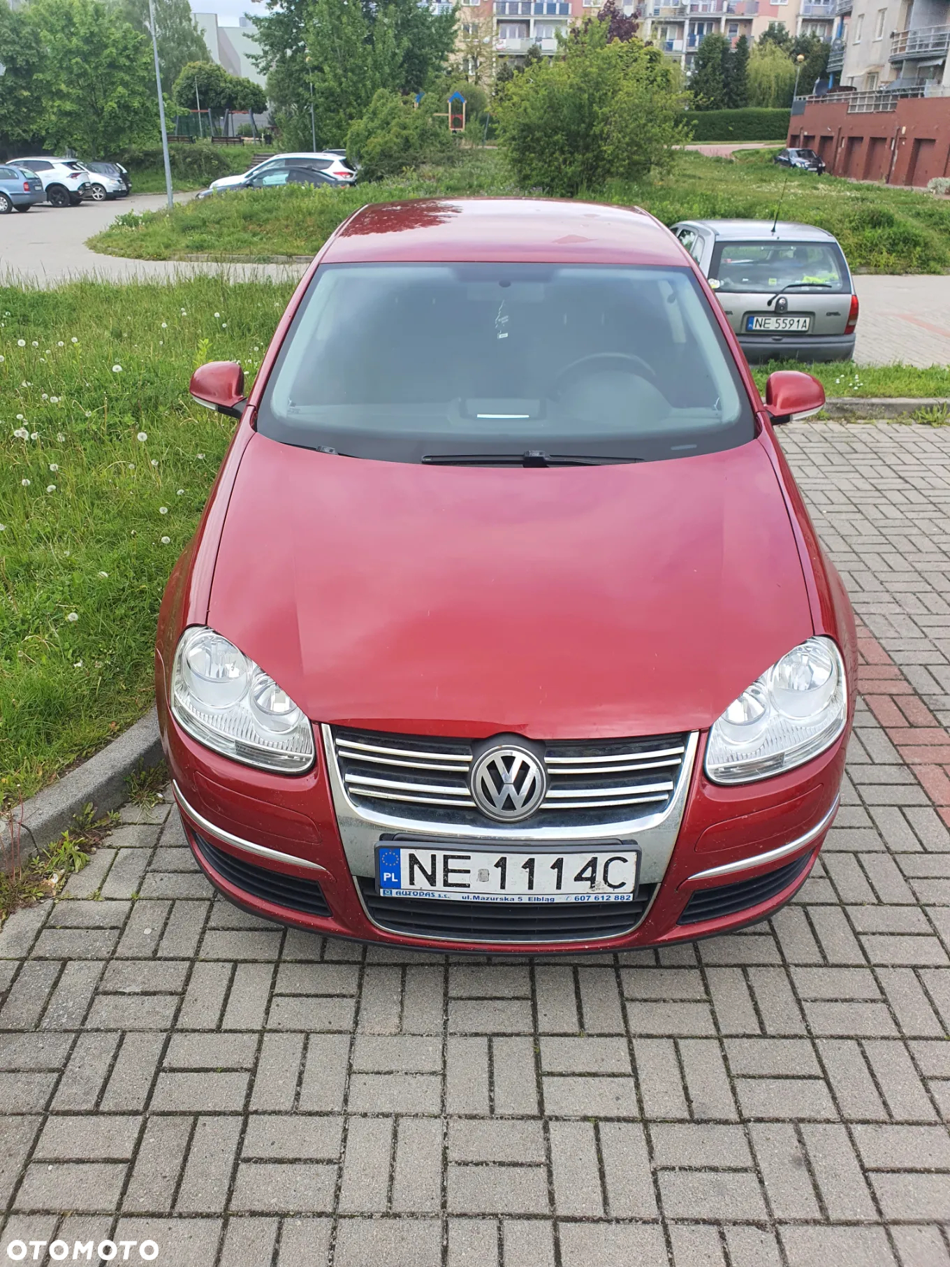 Volkswagen Jetta 1.6 Trendline DSG - 4