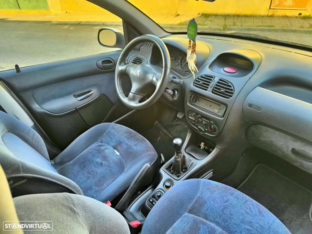 Peugeot 206 1.1 XT - 7