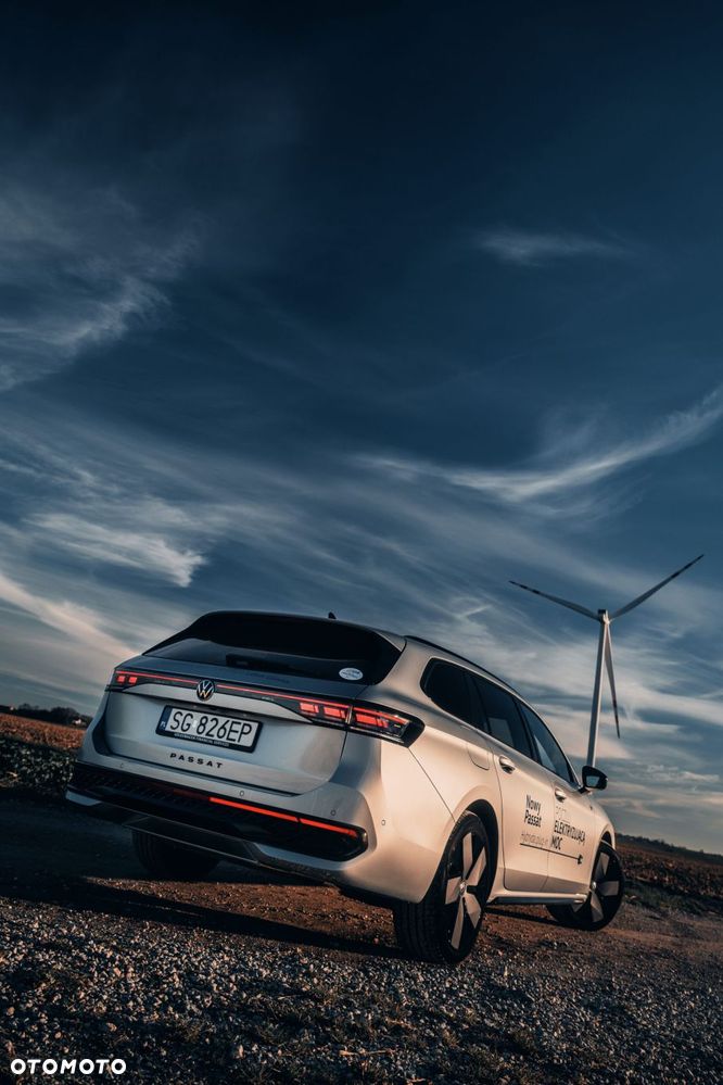 Volkswagen Passat 1.5 TSI eHybrid PHEV 200kW R-Line Plus DSG - 4