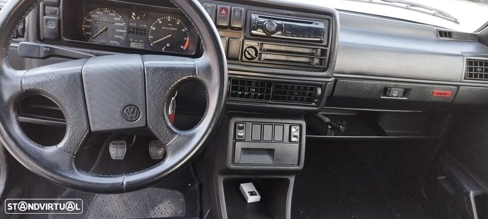 VW Golf 1.8 GTI 16V - 6