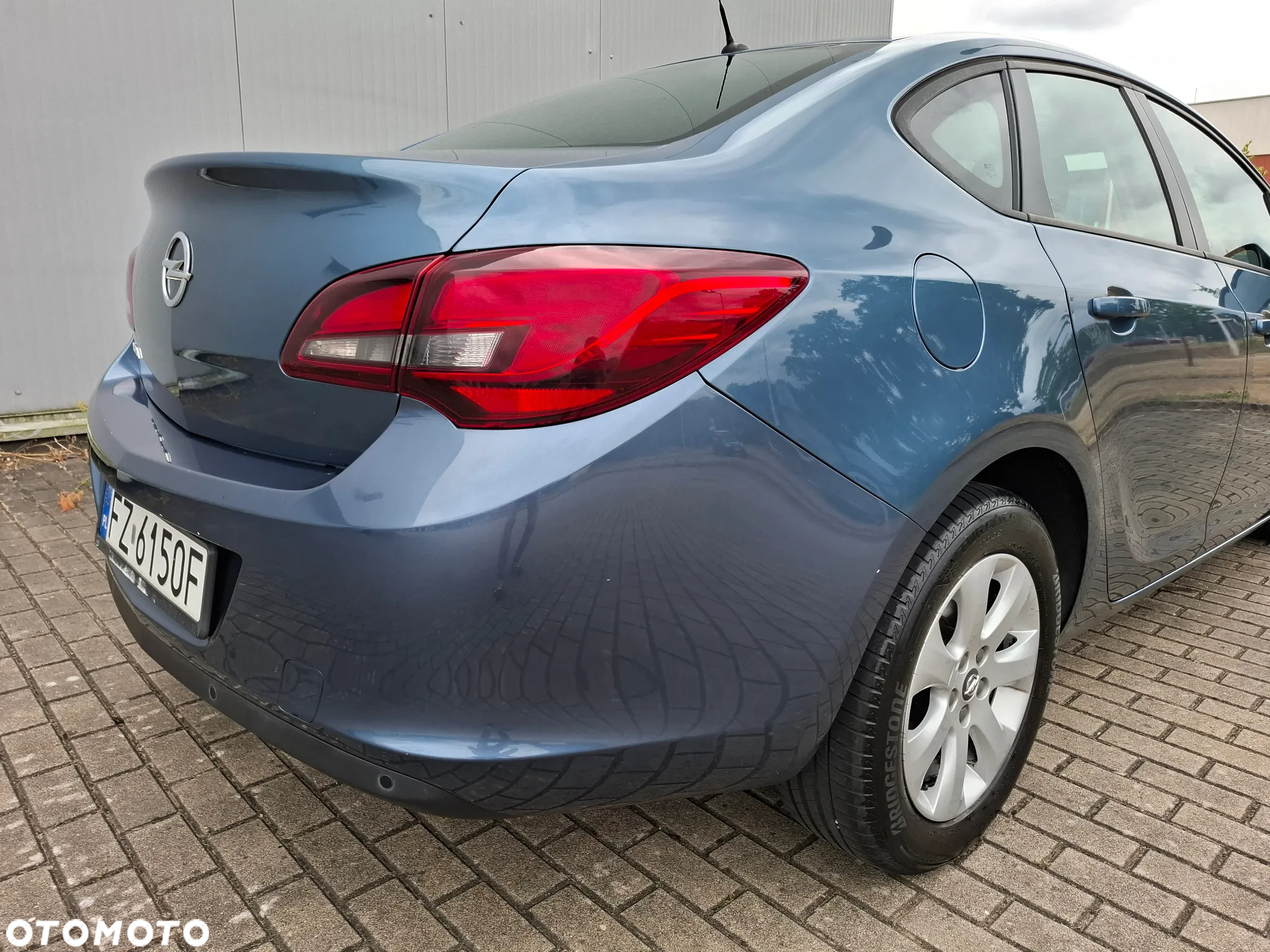 Opel Astra IV 1.6 Business - 11