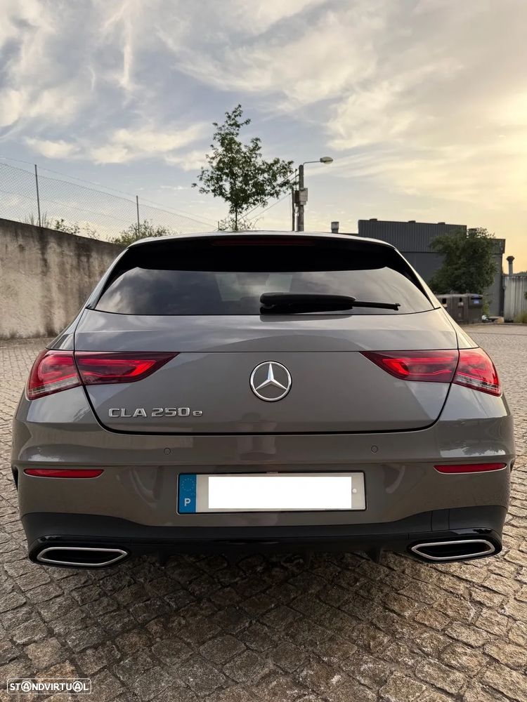 Mercedes-Benz CLA 250 e Shooting Brake AMG Line - 7