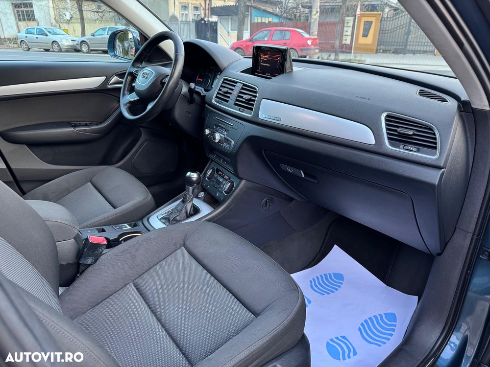 Audi Q3 2.0 TDI Quattro Stronic Design - 19
