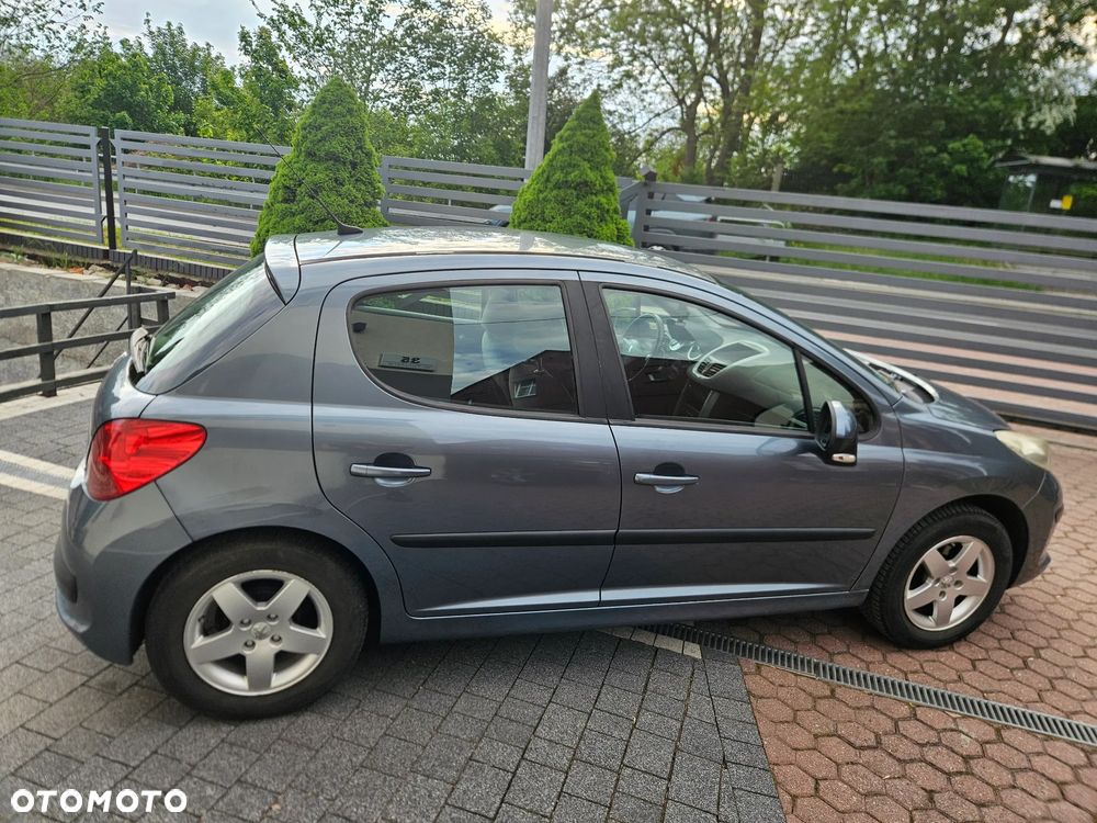 Peugeot 207 1.4 HDi Presence - 3