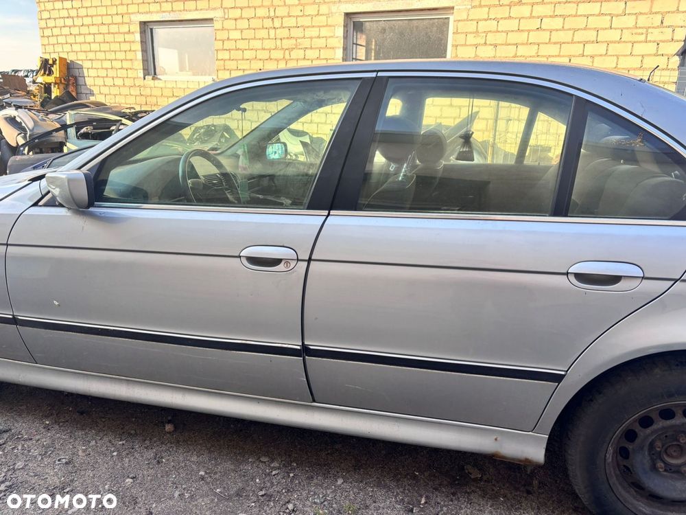 Drzwi BMW E39 520i - 1