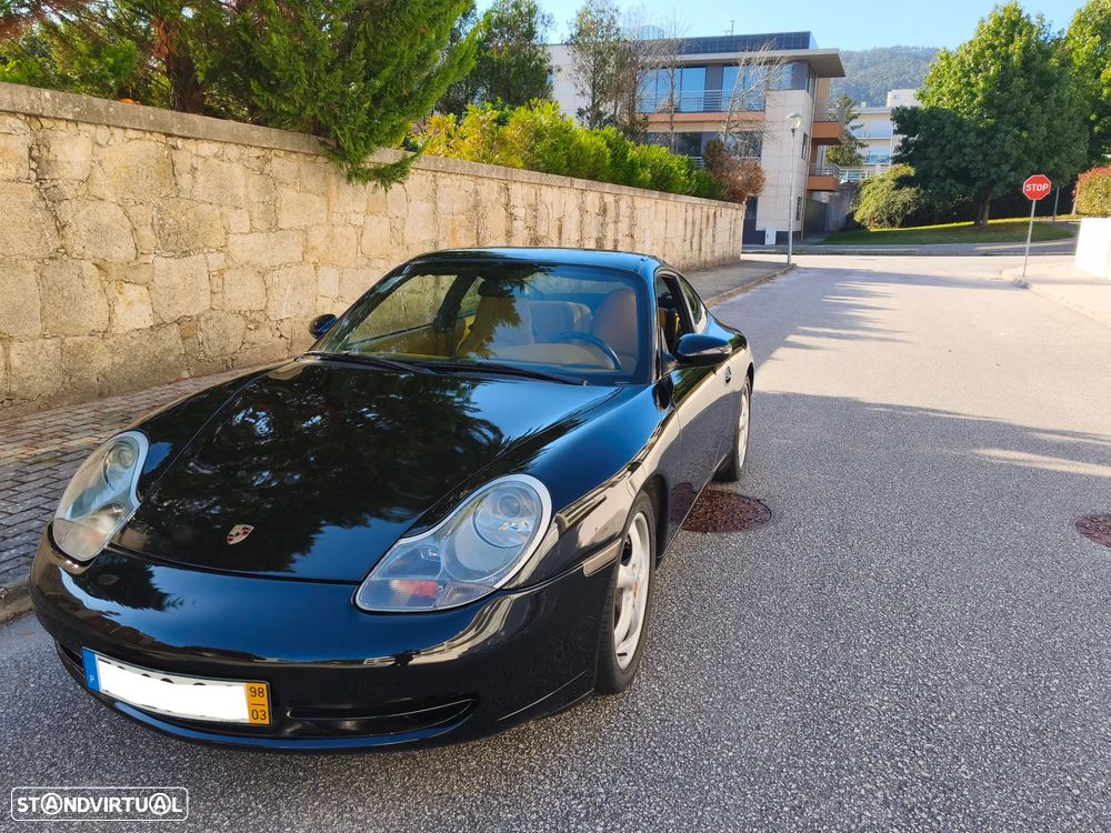 Porsche 911 (996) Carrera Coupé - 11