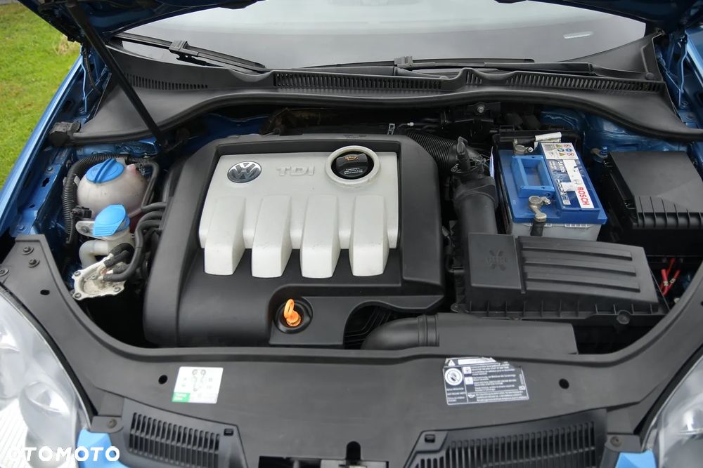 Volkswagen Golf - 34