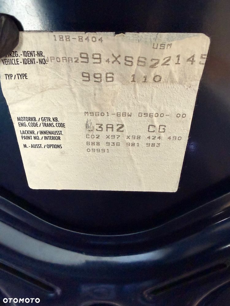 Porsche 911 Carrera - 14