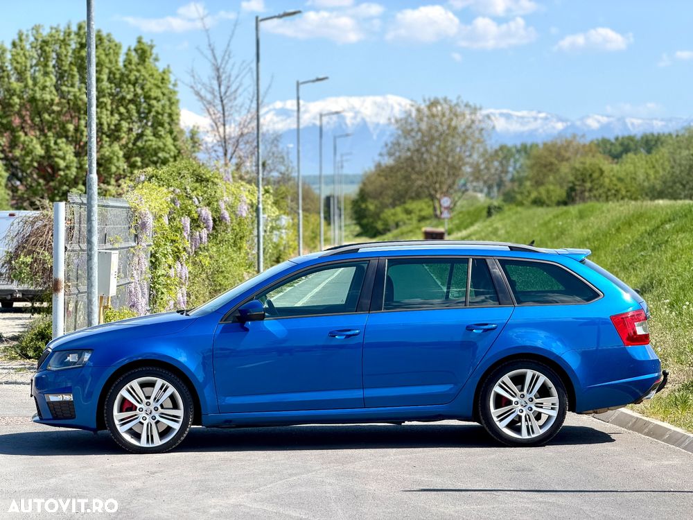 Skoda Octavia 2.0 TDI DSG RS - 5
