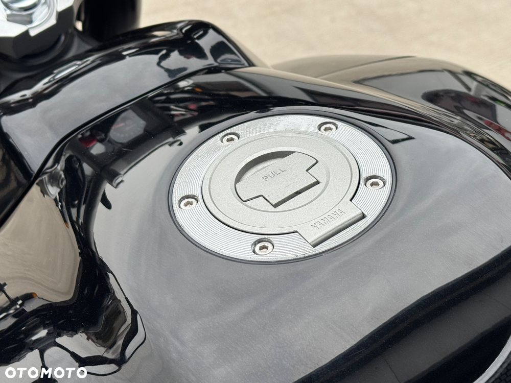 Yamaha FZ - 23