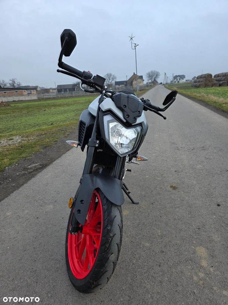 Yamaha MT - 1