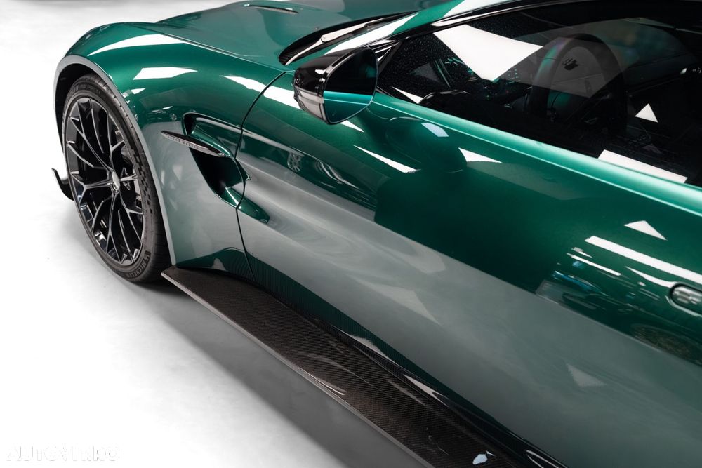 Aston Martin V8 Vantage - 9