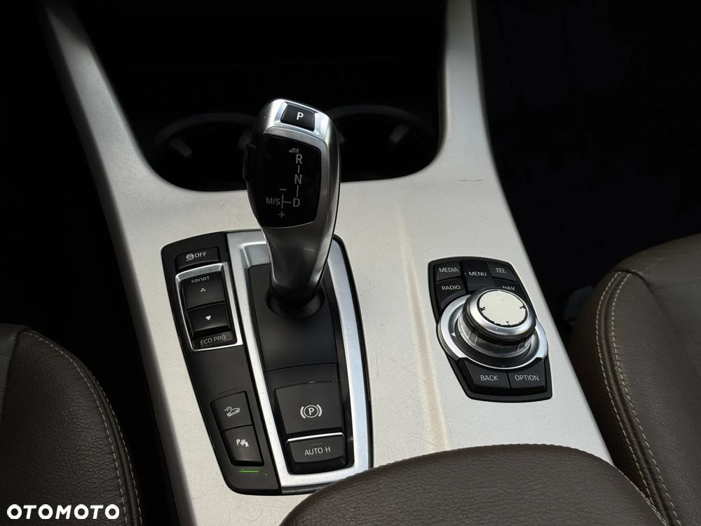 BMW X3 xDrive20i - 36