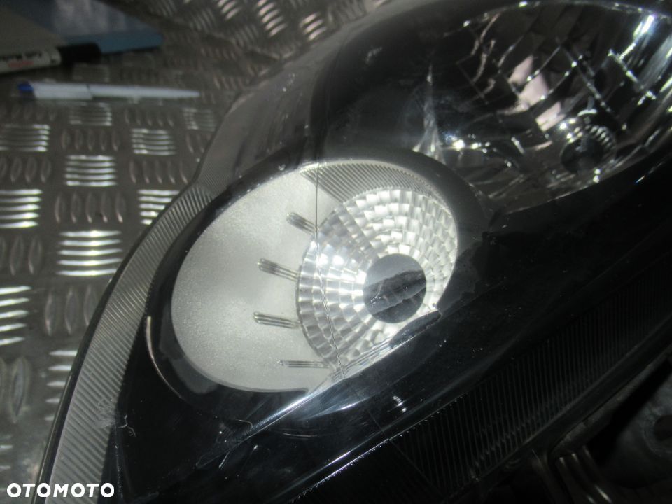 LAMPA PRZEDNIA PRZÓD PRAWA RENAULT KANGOO II 2 2007-2013 rok - 12