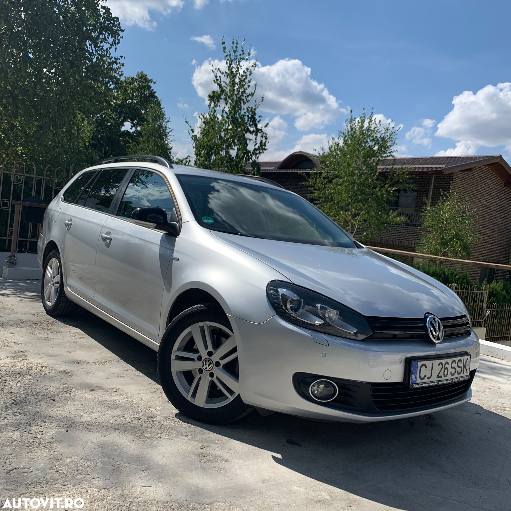 Volkswagen Golf 1.6 TDI BlueMotion Technology DPF Comfortline DSG - 4
