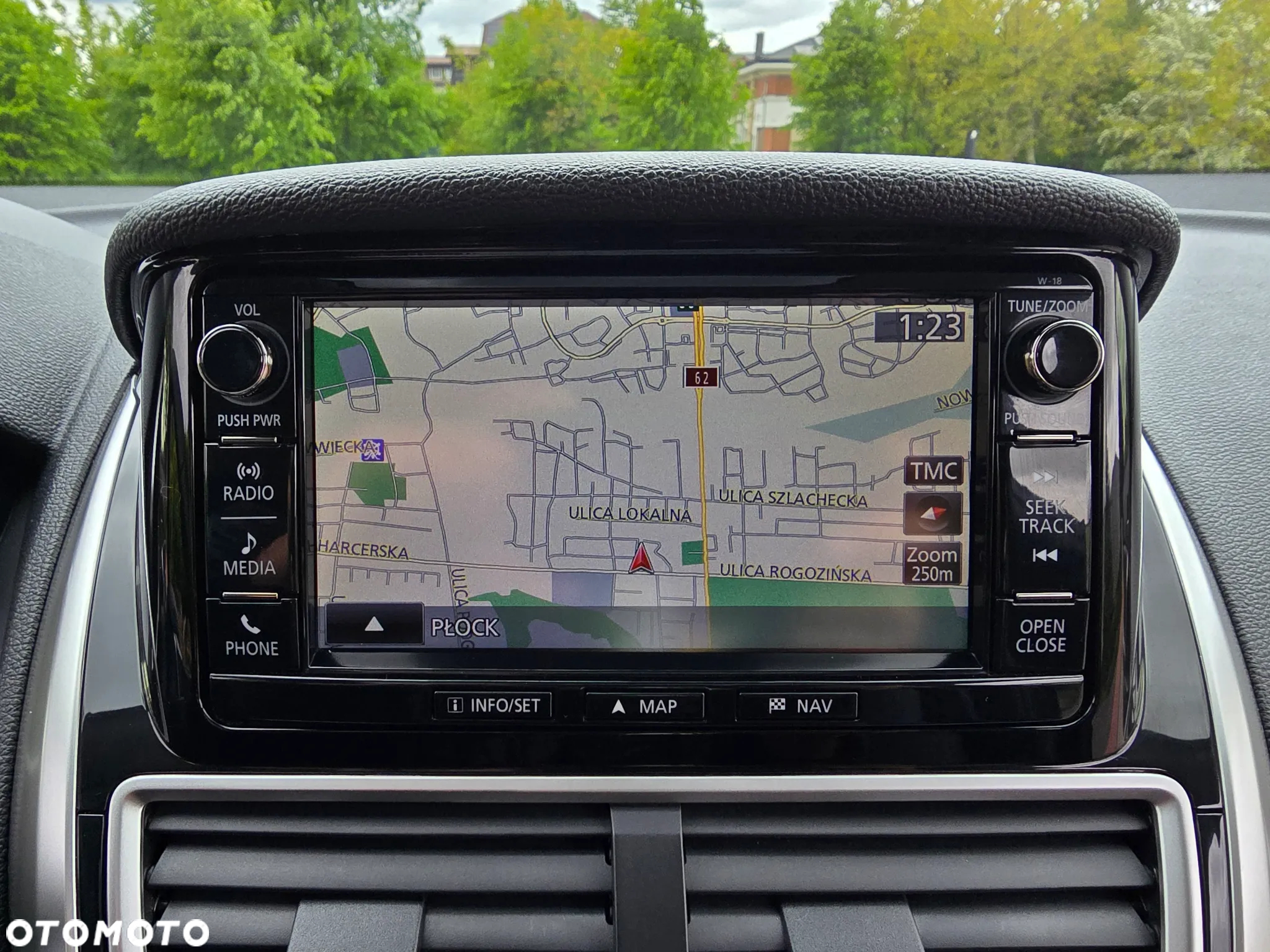 Mitsubishi Eclipse Cross 1.5 T-MIVEC (ClearTec) CVT 2WD Active - 35