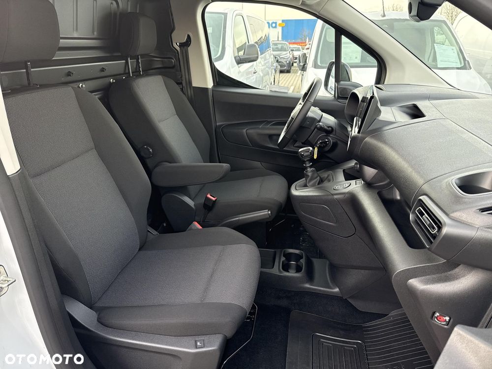 Toyota Proace City - 9