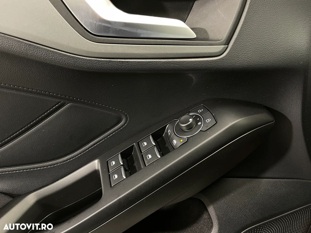 Ford Focus 1.5 EcoBlue Connected - 16