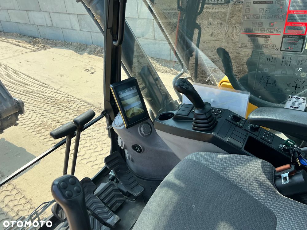 Volvo EC 220 EL - 14