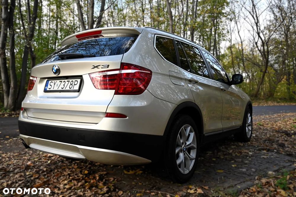 BMW X3 28i xDrive - 3