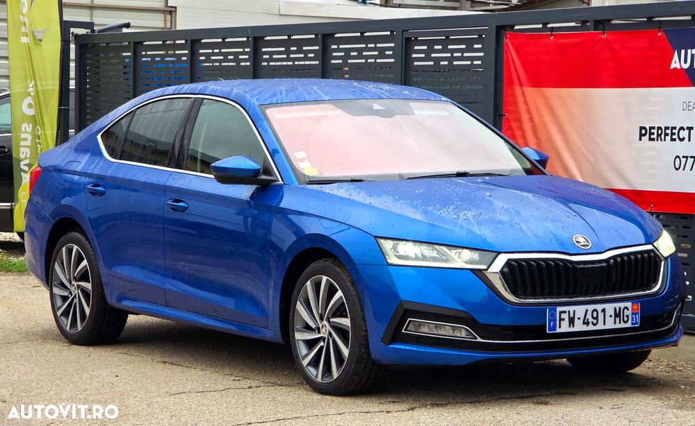 Skoda Octavia 2.0 TDI DSG Sportline - 6