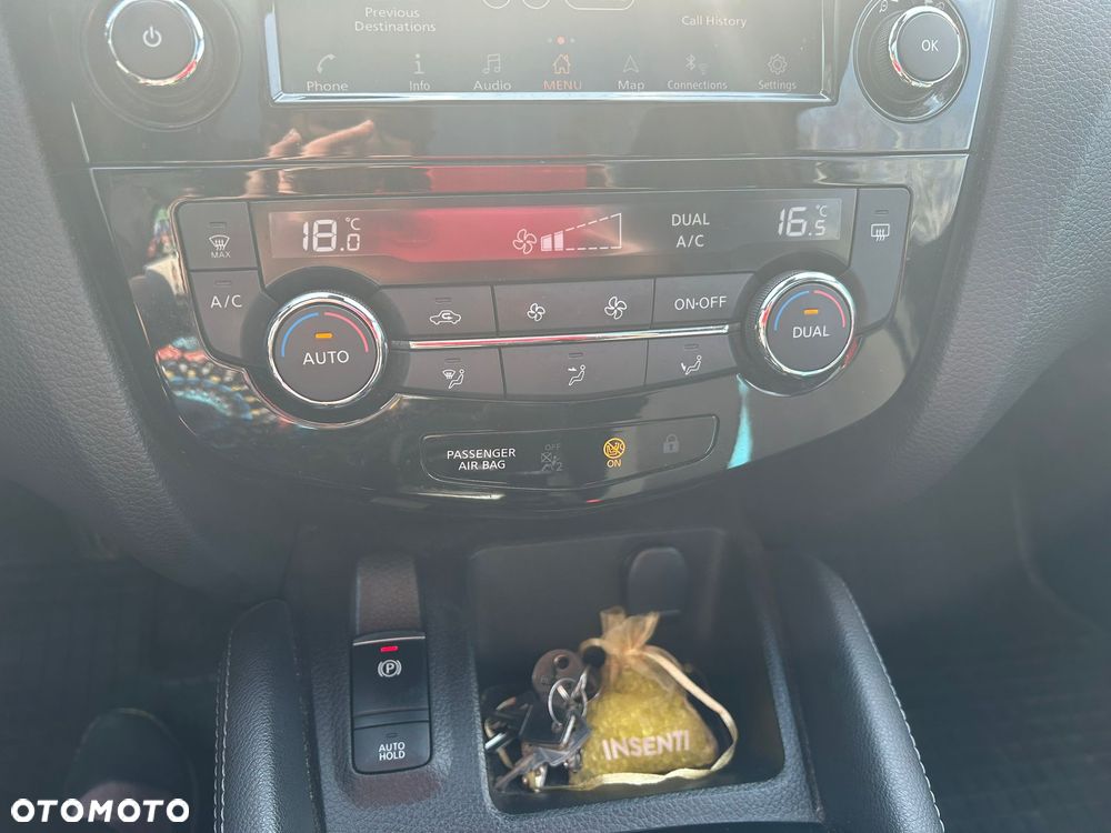 Nissan Qashqai 1.3 DIG-T N-Connecta - 15
