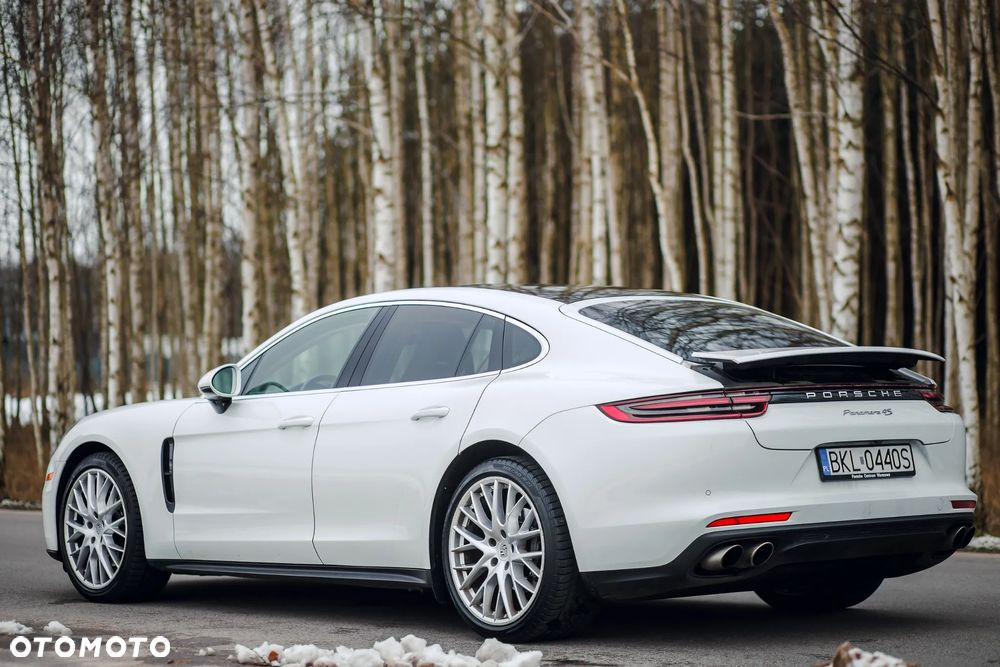 Porsche Panamera 4S - 13