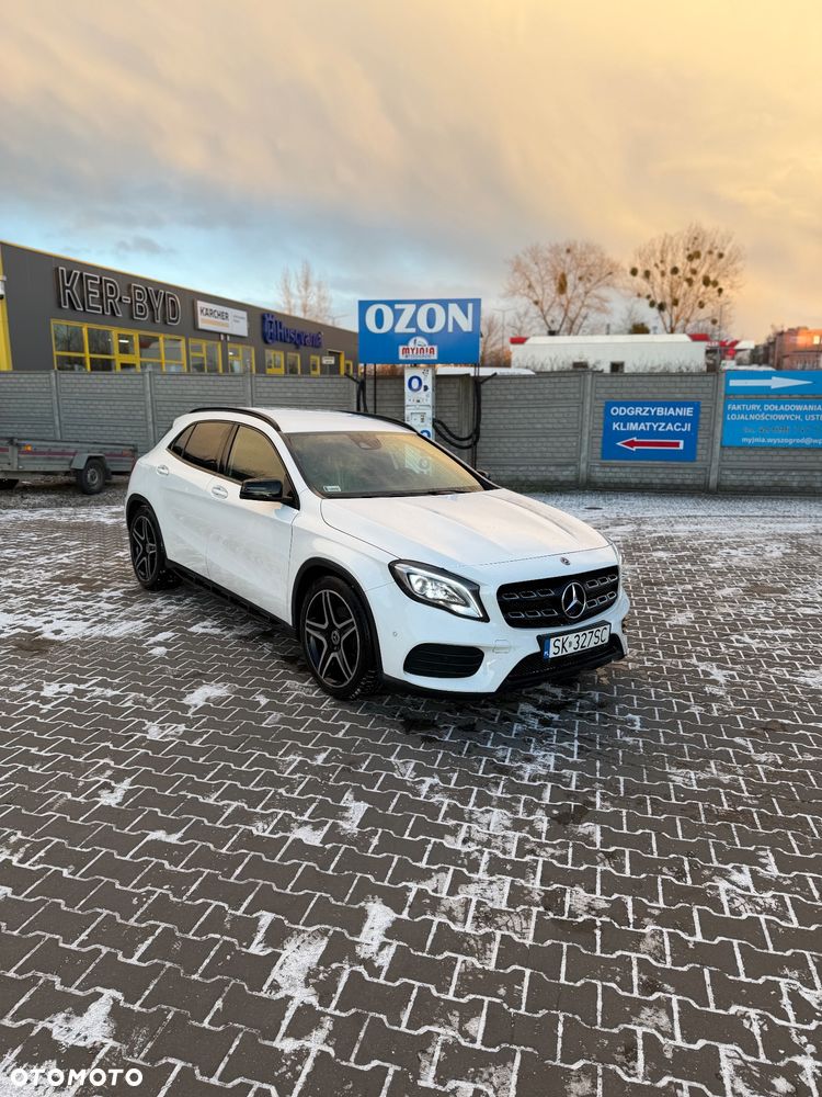 Mercedes-Benz GLA 220 4-Matic AMG Line - 2