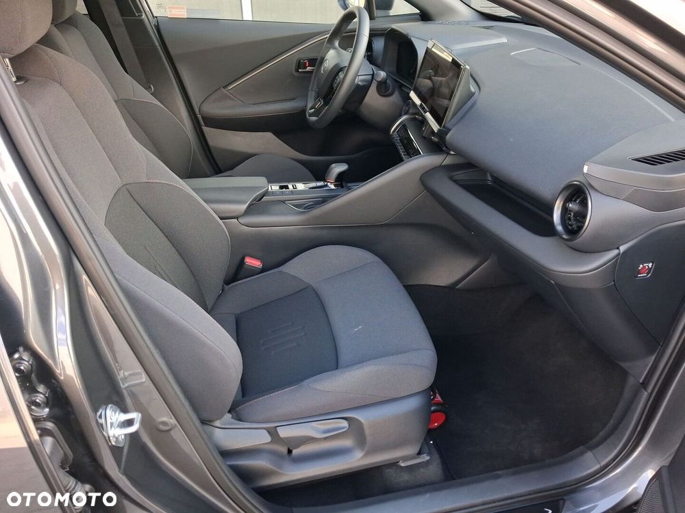 Toyota C-HR - 11