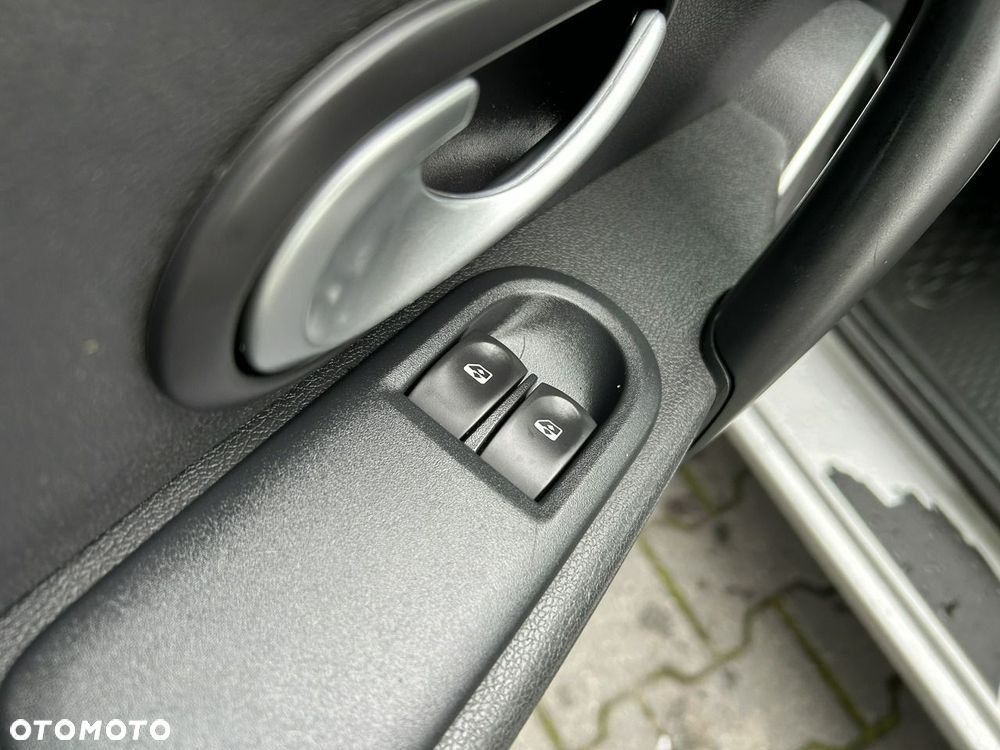 Renault Clio - 16