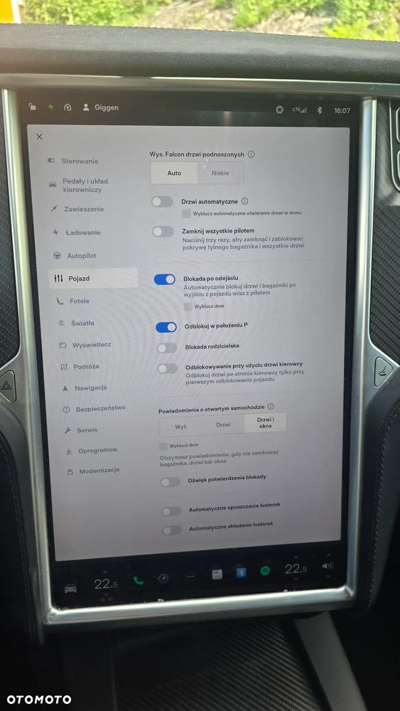 Tesla Model X - 29