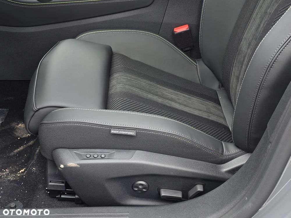 Peugeot 308 - 13