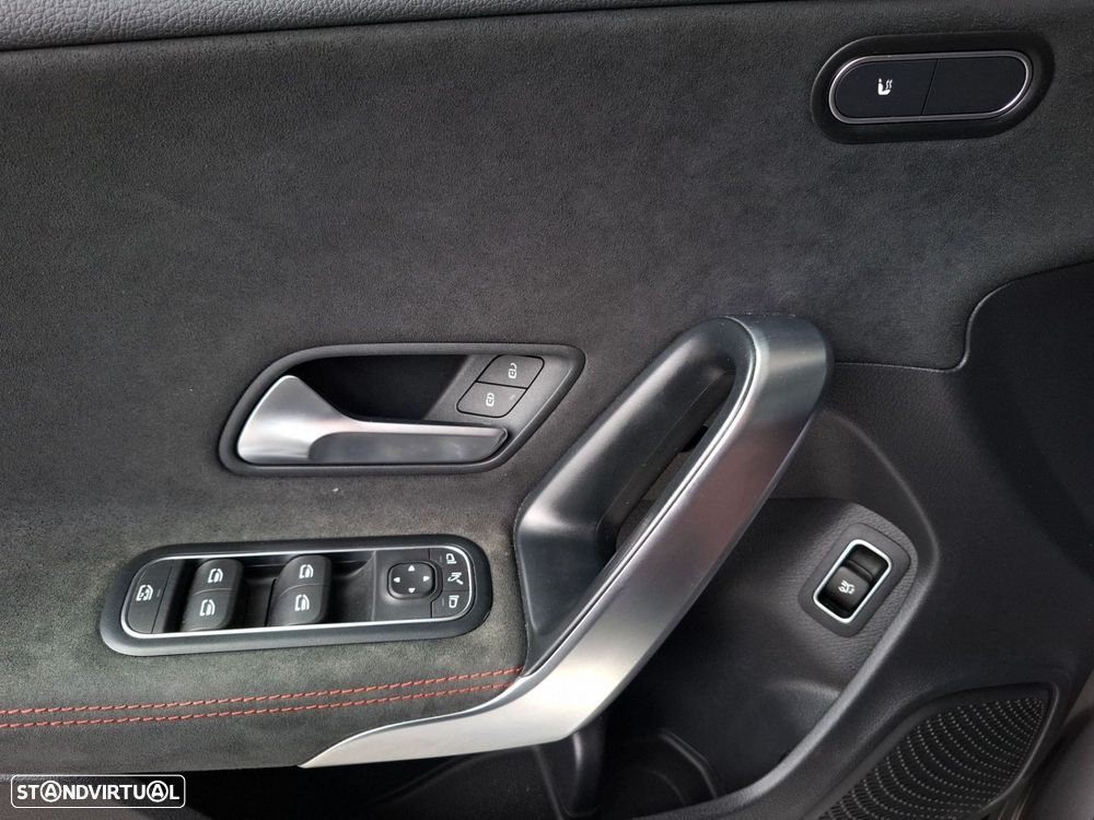 Mercedes-Benz CLA 180 d Shooting Brake AMG Line Aut. - 19