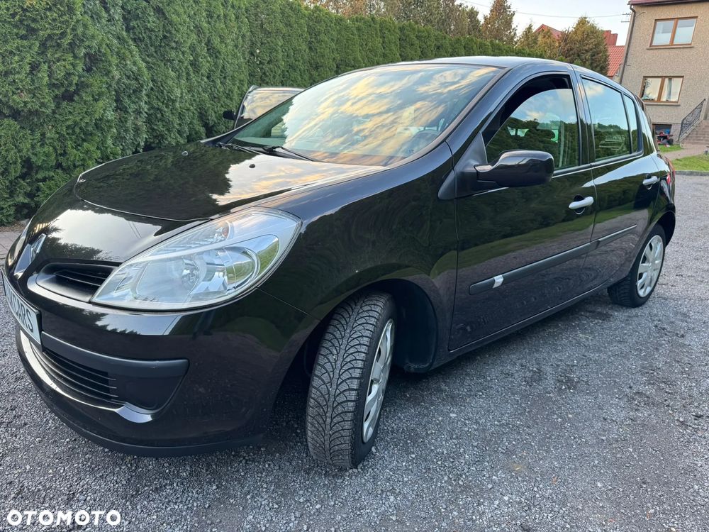 Renault Clio 1.2 16V 75 Collection - 26