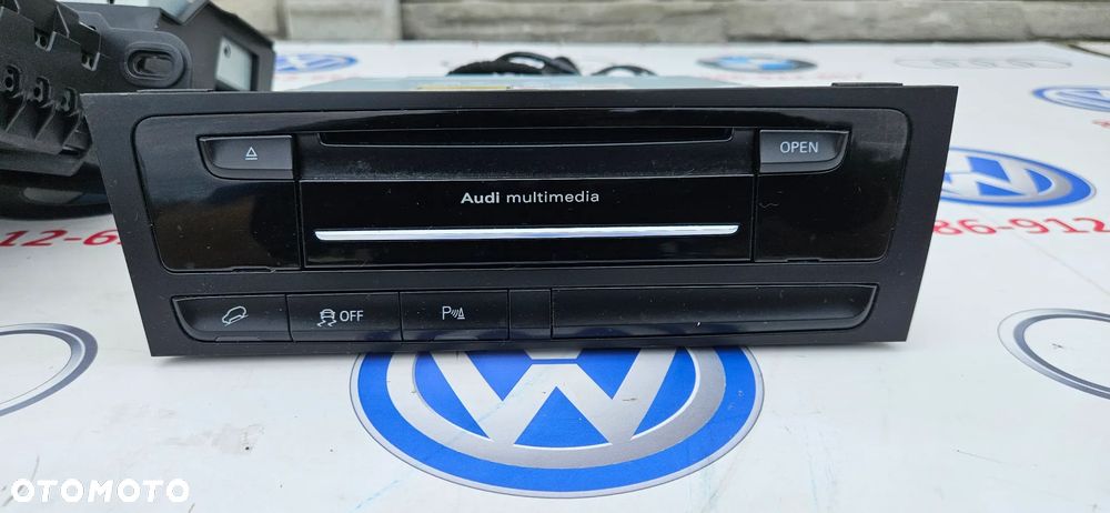 Audi Q5 8R EKRAN WYŚWIETLACZ MONITOR MMI NAWIGACJI 8R0919604A  JEDNOSTKA STACJA MULTIMEDIA MMI HARMAN 8R1035746D  TUNER RADIA MMI  4G0035082G  STEROWNIK KAMERY COFANIA 8R0907441A  STELAŻ MODULÓW 8R0035209B - 6