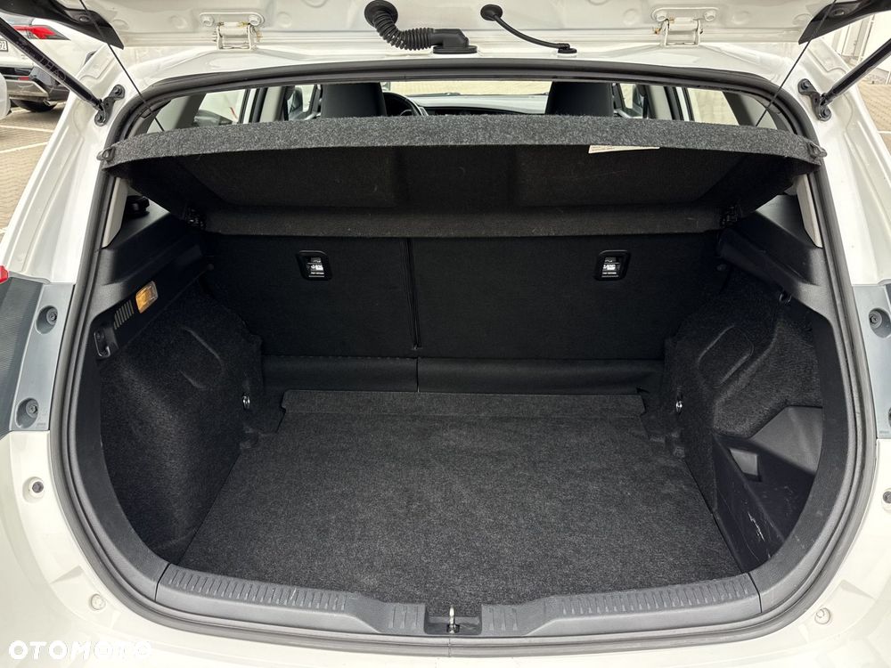 Toyota Auris - 11