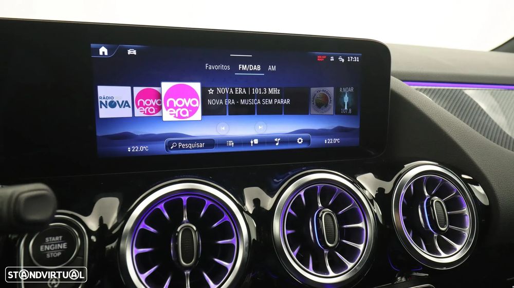 Mercedes-Benz GLA 180 d AMG Line - 16