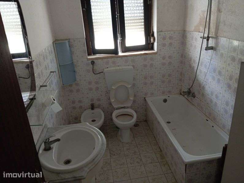 Casa com garagem para alugar - Grande imagem: 4/12