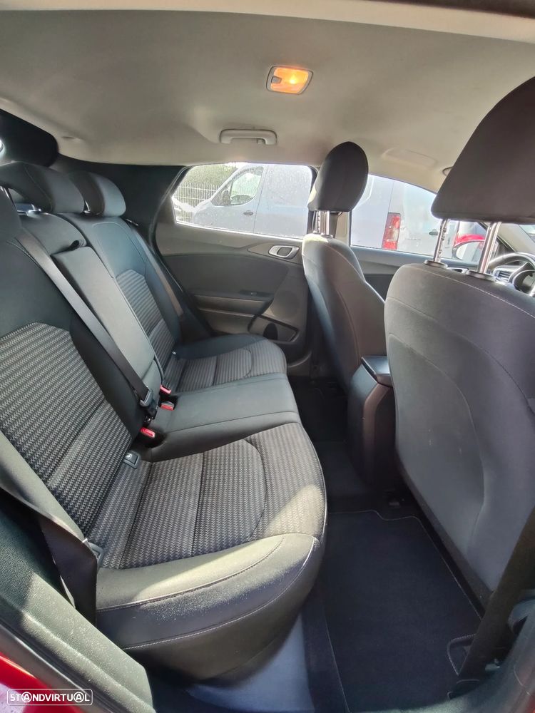 Kia XCeed 1.0 T-GDI Dynamic - 7