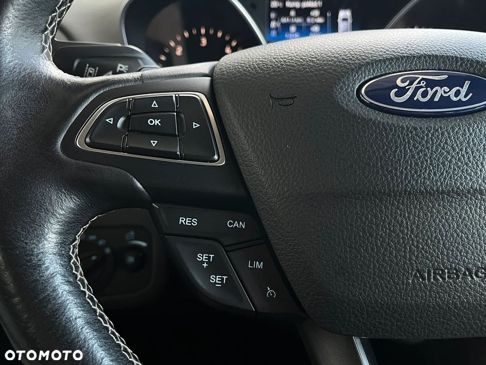 Ford Kuga 2.0 TDCi 4x4 Vignale - 13