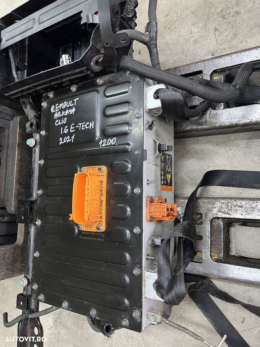 Baterie Renault arkana Clio 1.6 e-tech  2021 - 2