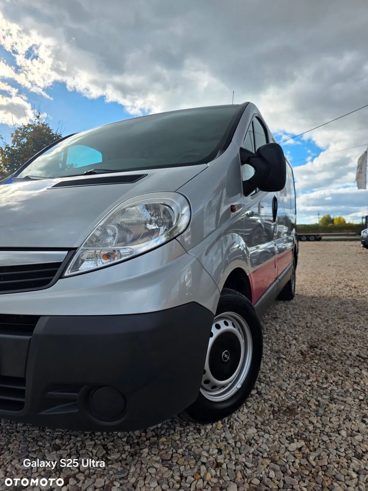 Opel Vivaro - 25