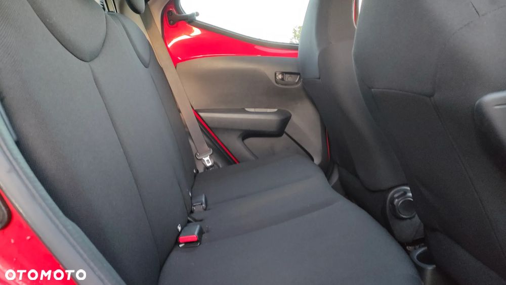 Toyota Aygo x-cite - 15