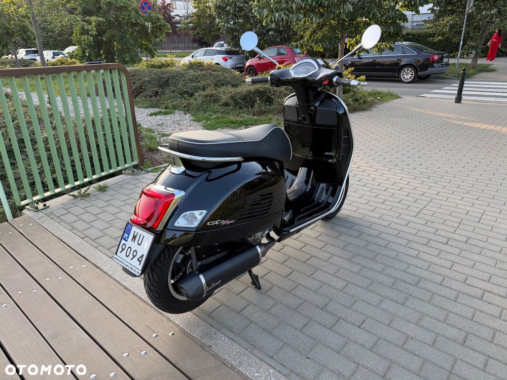 Vespa GTS - 5