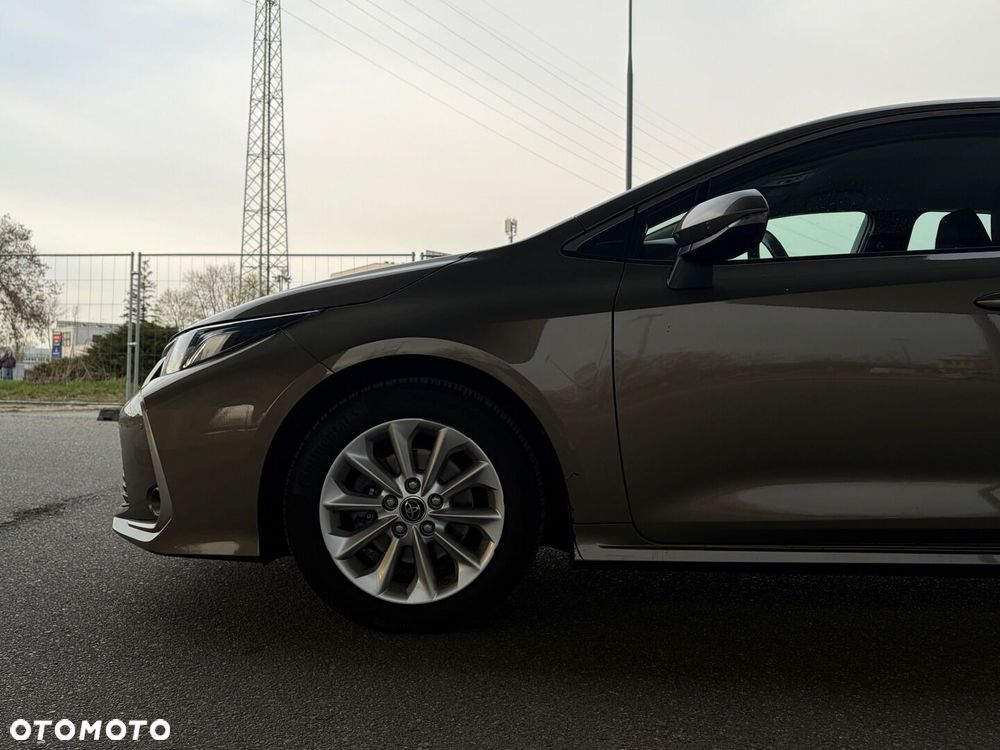 Toyota Corolla - 4